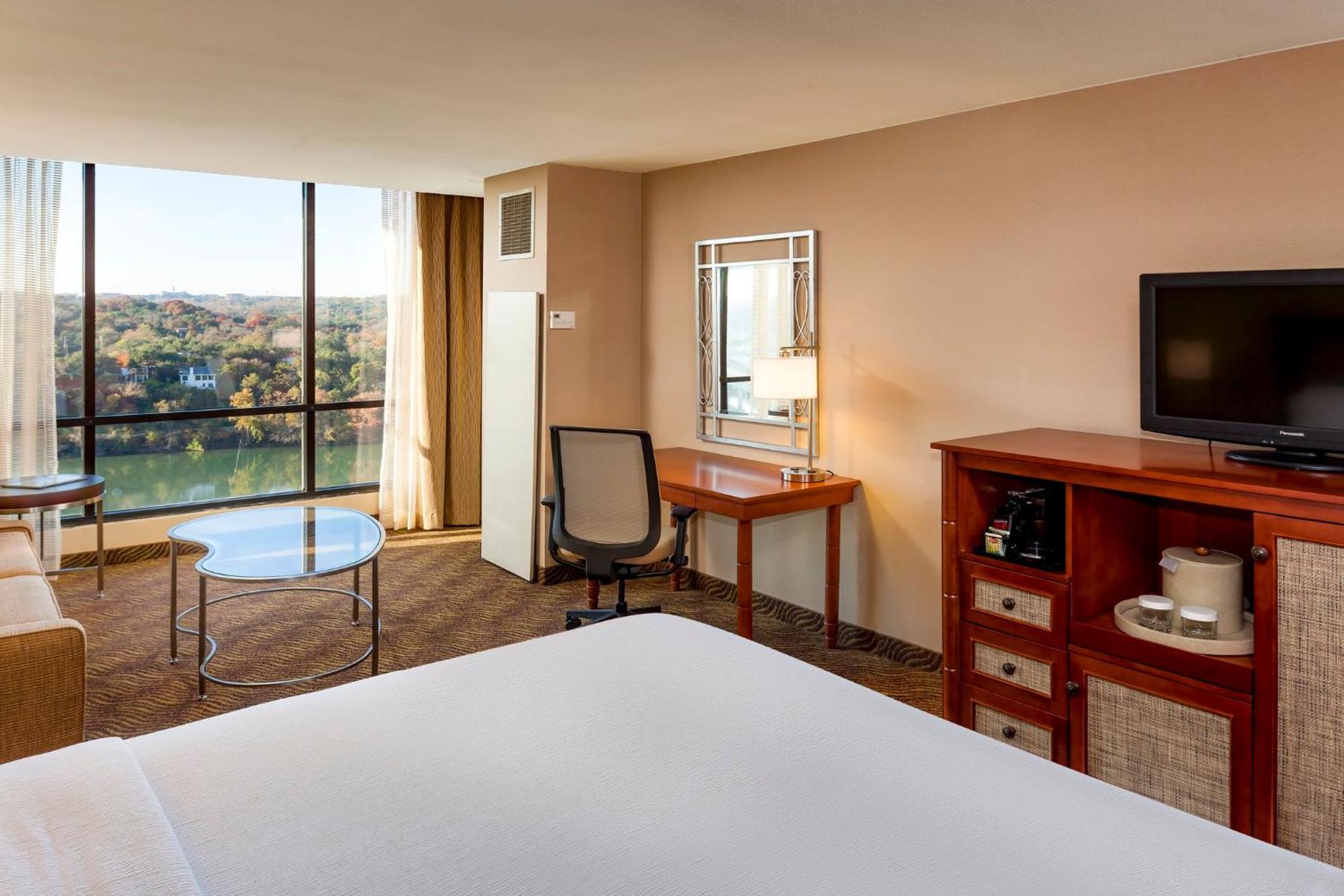 Premium King Room View Top Floor